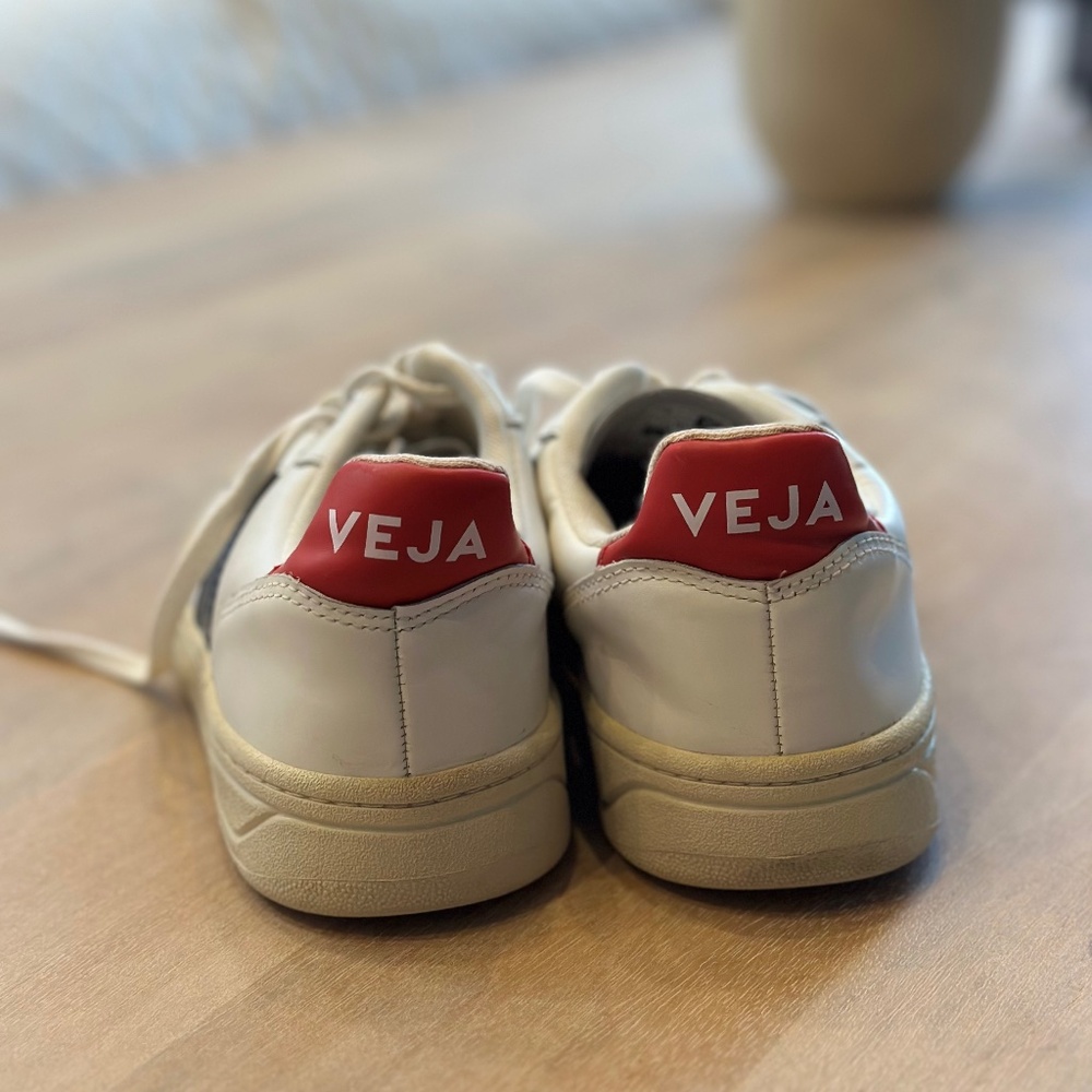 Veja Sneakers